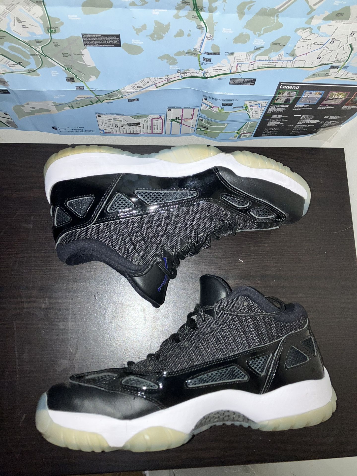 Jordan 11 Retro Low lE Space Jam