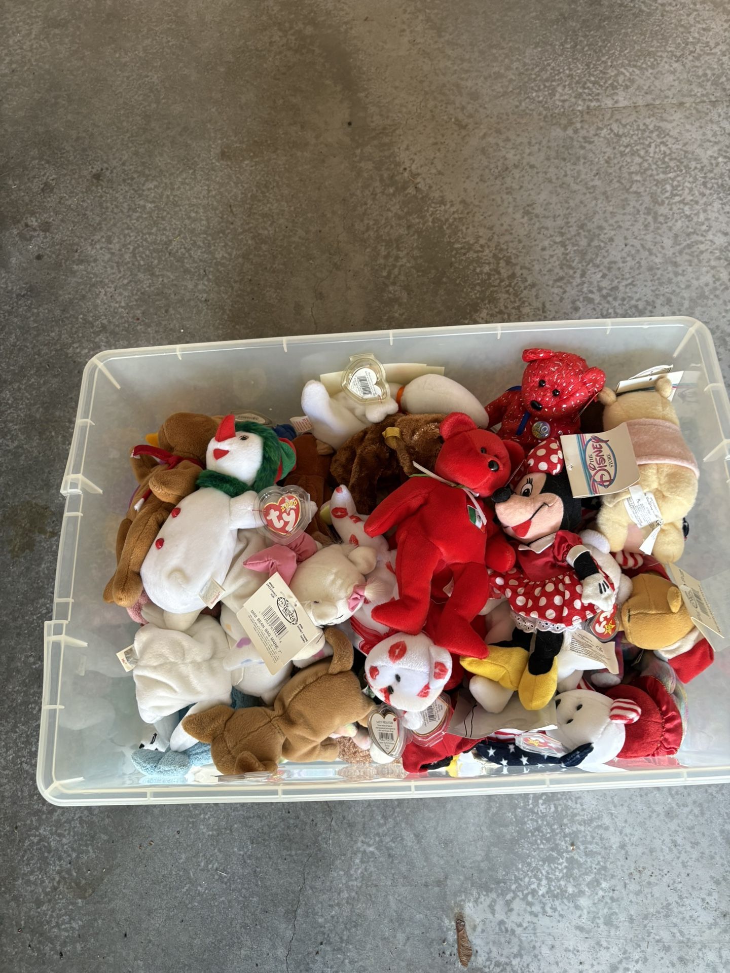 Assorted Tub Of Beanie Babies