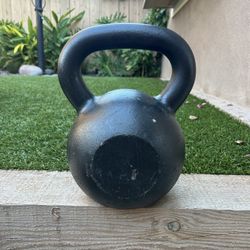 Kettlebell Large (80lbs)