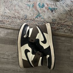 Jordan 1 Mocha