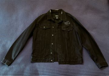 Forever 21 Black Distressed Denim Jacket Men’s Large