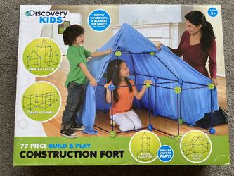 Discovery Kids 77 Piece Build & Play Construction Fort