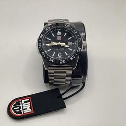 Luminox | Pacific Diver Watch | w/Box & Extra Links