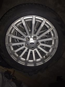Land Rover Rims and Tires