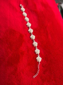 Woman bracelet