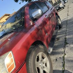 2005 Nissan Armada