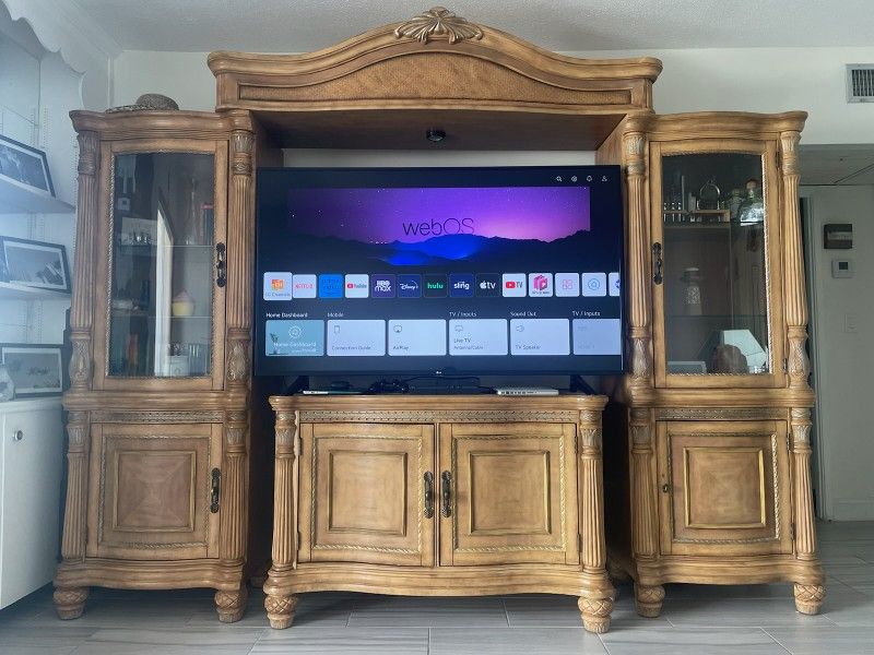 Free Living Room Tv Stand 