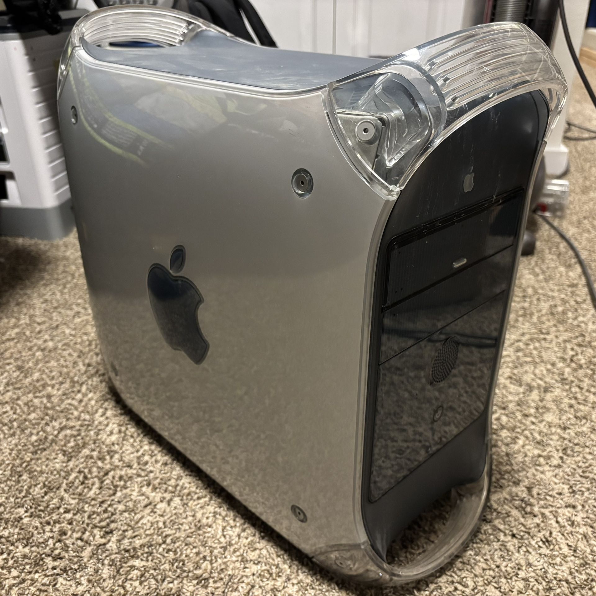 Old Power Mac Macintosh Computer