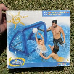 Intex The Wet Set Floating Water Polo Game Pool Toy Set