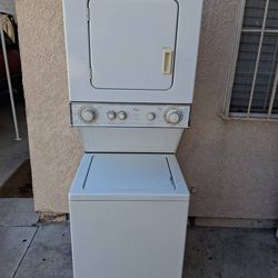Whirlpool Thin Twin Stackable Heavy Duty Gas Dryer And Washer