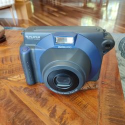Fujifilm Instax 100 95mm lens Camera