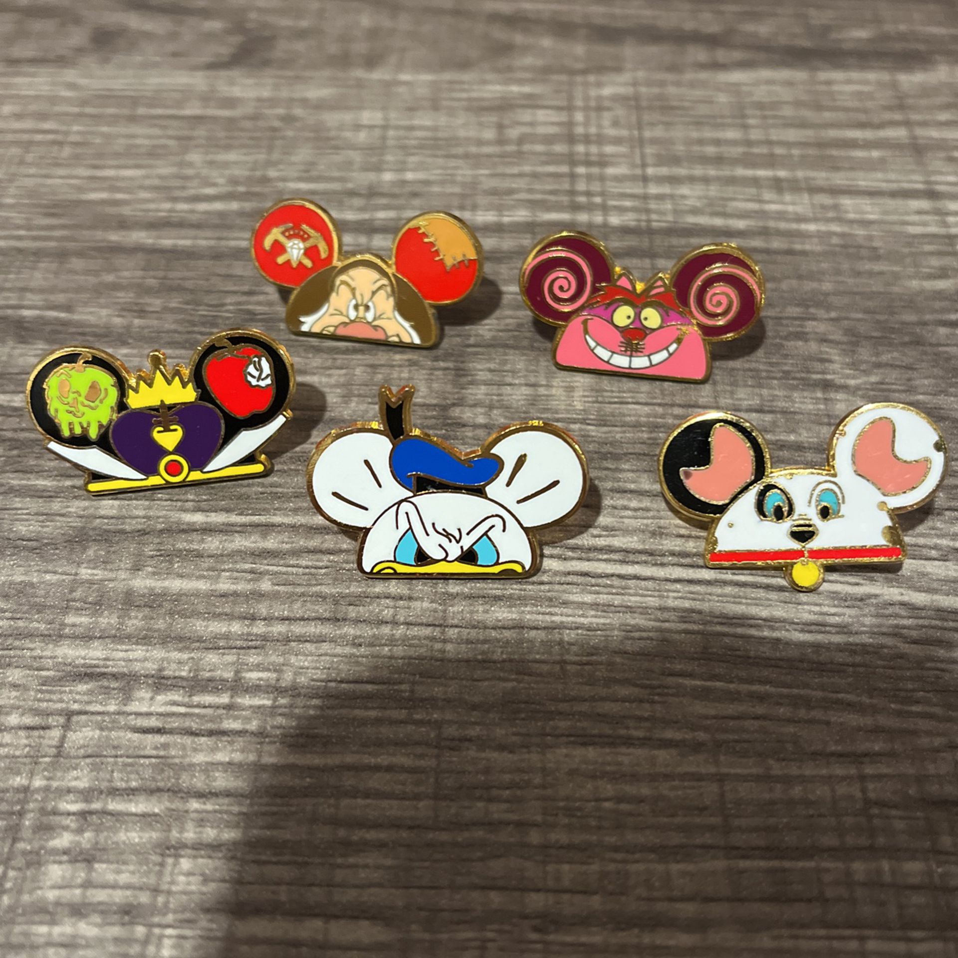 Disney Mickey Ears Series Mystery Pack Pins
