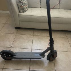 VOLPAM SP06 Electric Scooter