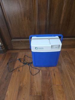 Mini fridge cooler "kool cruiser"