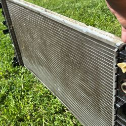 Radiador de 34" para Chevy Silverado 1(contact info removed) 2005-2013 GMC Sierra 2000-2014 GMC Yukon Radiador 2009-2013 Escalade CU2423