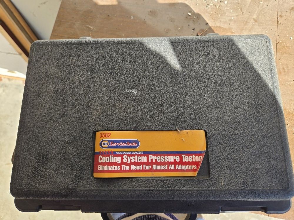 Cooling System Pressure Tester