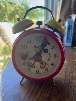 Disney clock Vintage