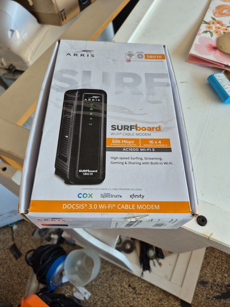 Surfboard WiFi Cable Modem