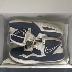 Nike Kyrie Infinity TB Basketball Shoes - Size 7 - Navy/White