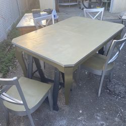 is one tableFour chairs one table