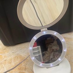 Mary Kay vanity  Magnifying  Mirror 