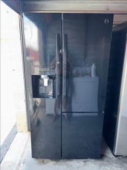 Black Kenmore Refrigerator And Freezer