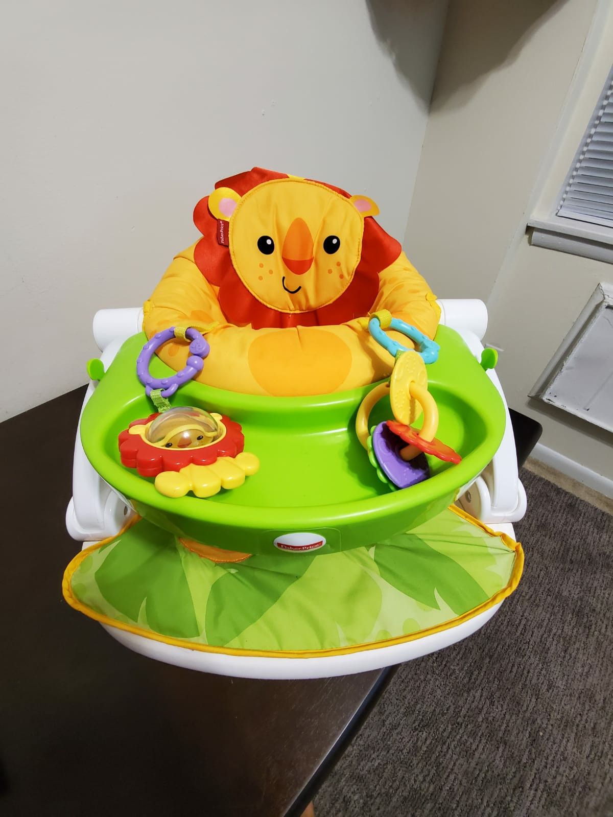 Fisher price sit me up floor seat with tray