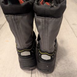 Kamik Kids Snow Boots Size 11
