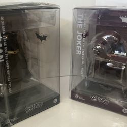 Batman & Joker Figurines