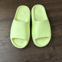 Yeezy Slides