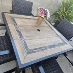 5pc Patio Set/Outdoor Dining Set/Outdoor Furniture/Cash Only 