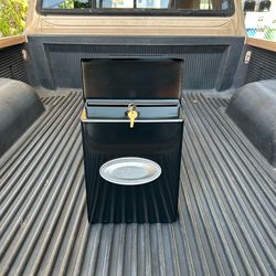 Architectural Mailboxes Designer Black w/Satin Nickel, Steel, Locking, Wall Mount *FIRM PRICE*