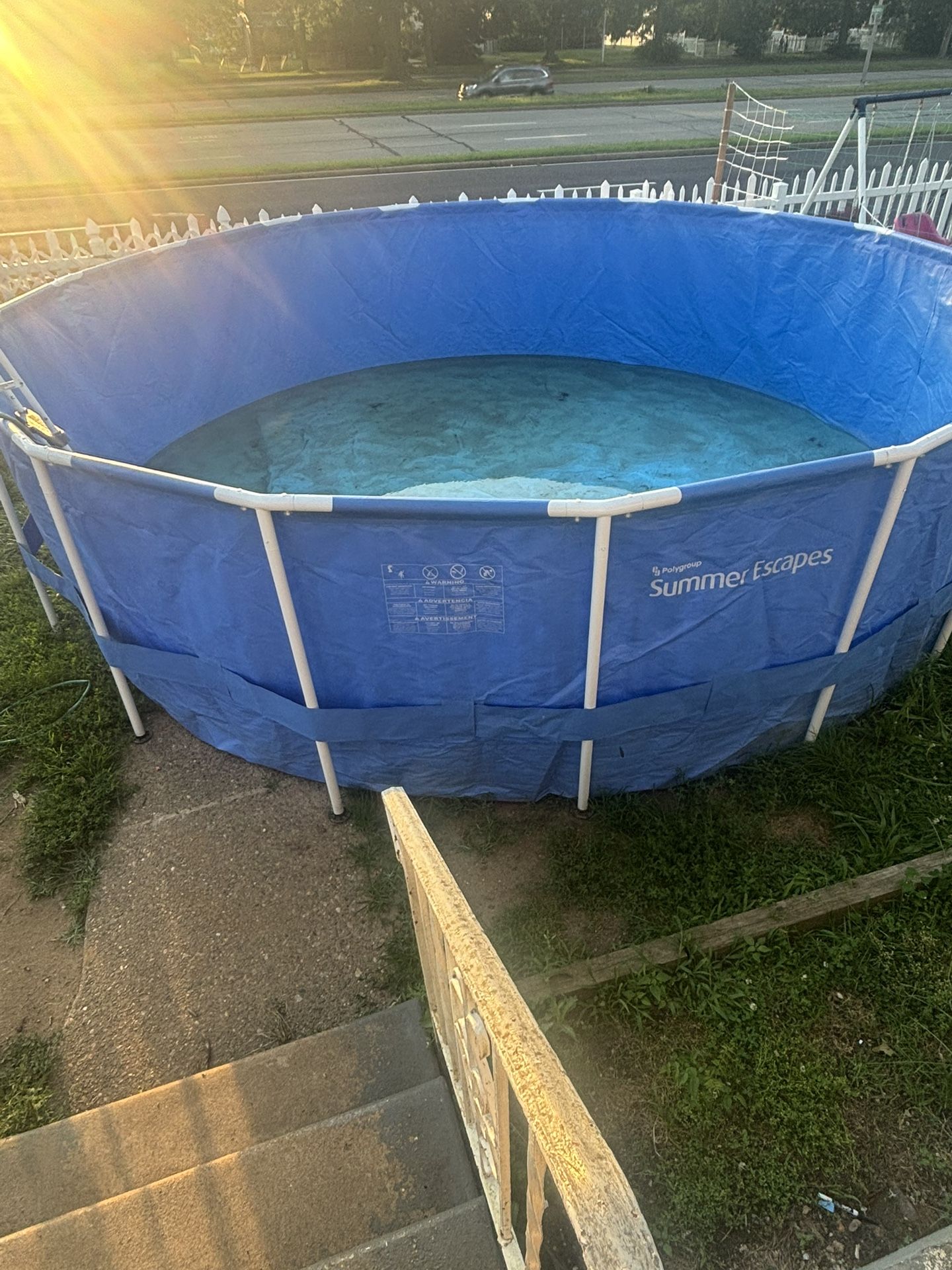 this is a very very big big swimming pool comes with everything 