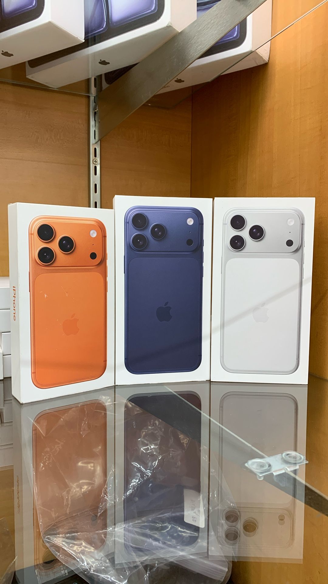 Unlocked iPhone 17Pro Max Any CARRIER
