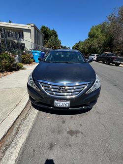 Hyundai sonata 2011 push to start !