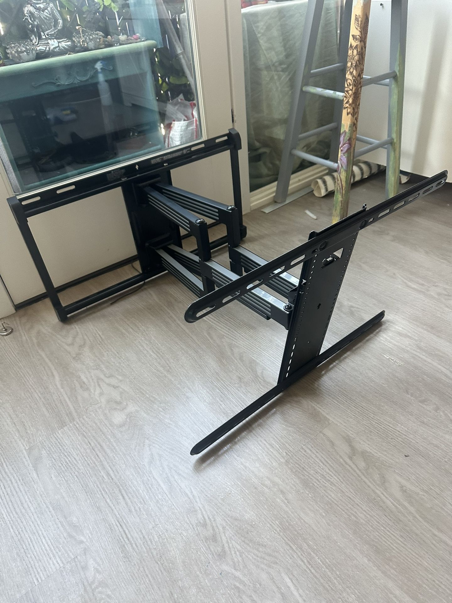 tv mount
