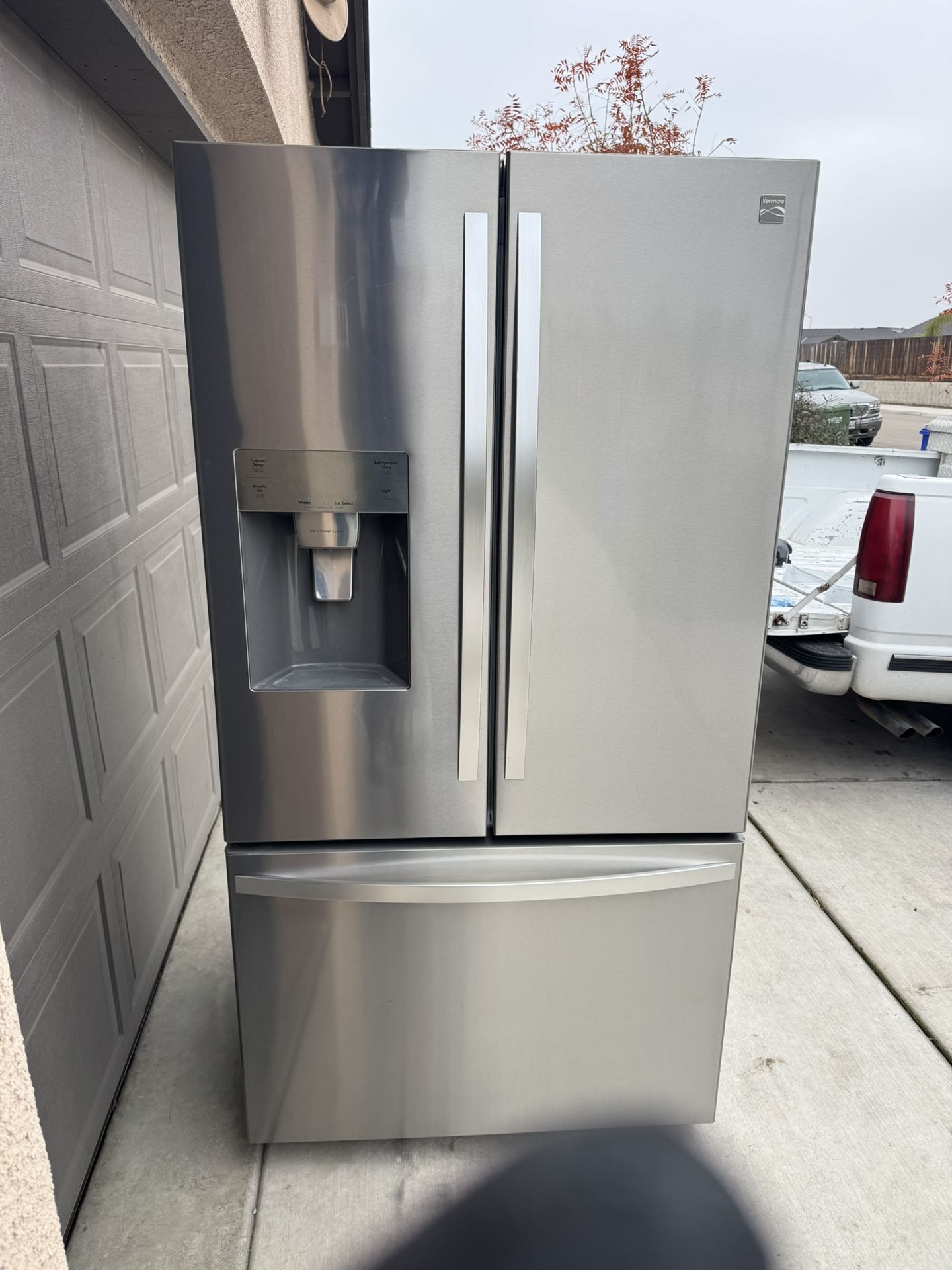 Kenmore Refrigerator 