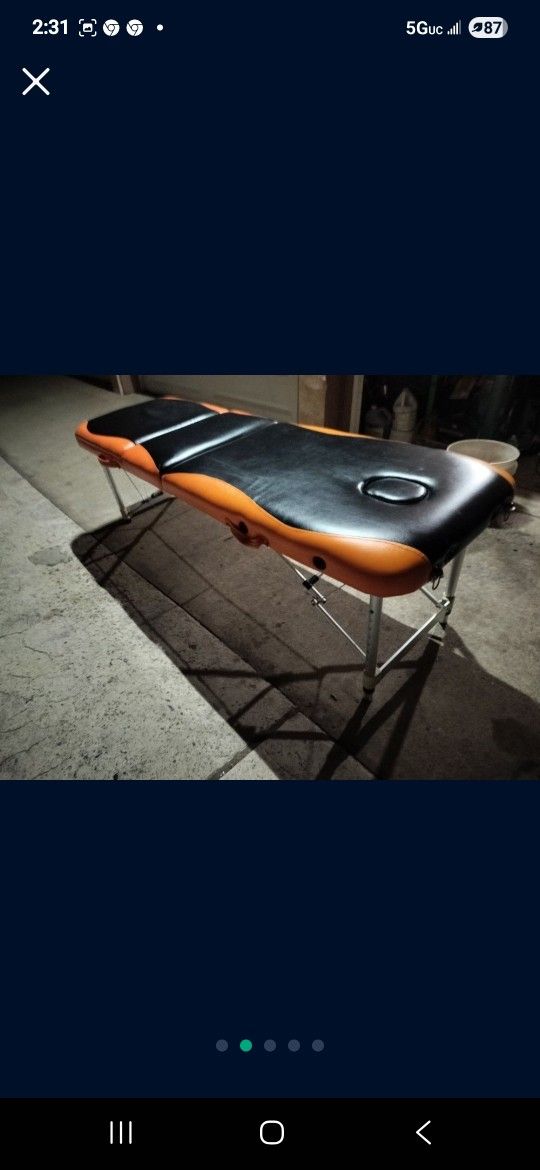 Massage Table Portable And Lite Weight $100