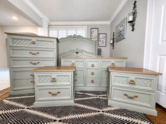 Queen Size Bedroom Set