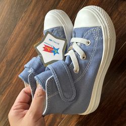 New Converse Toddler Shoe 17cm US 10