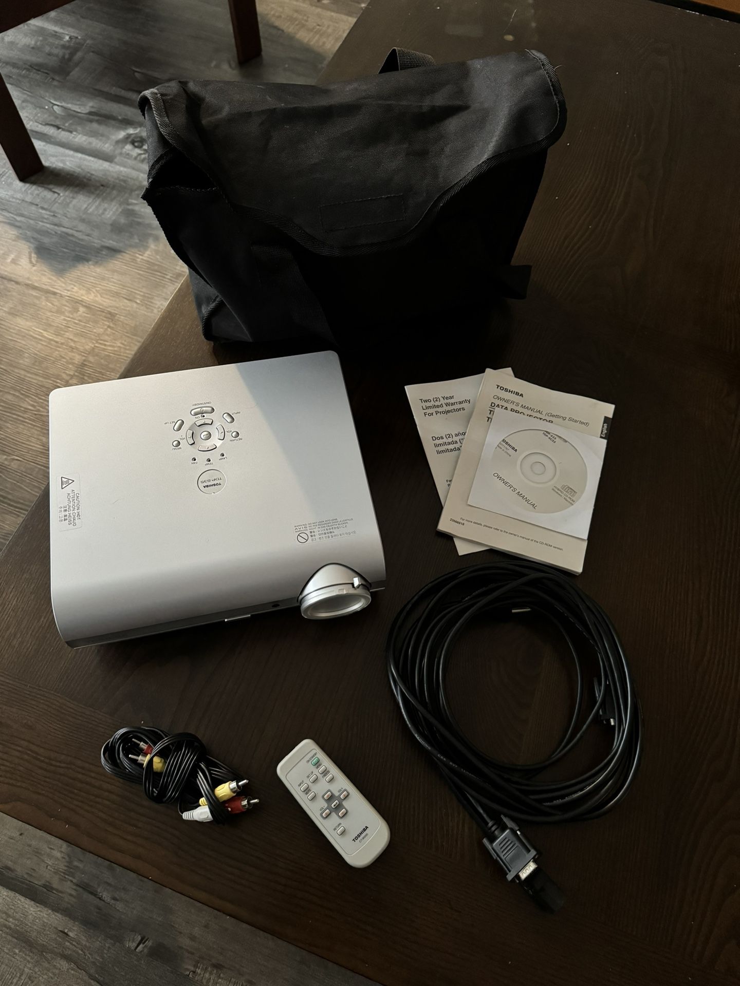 Toshiba Projector TDP-S35