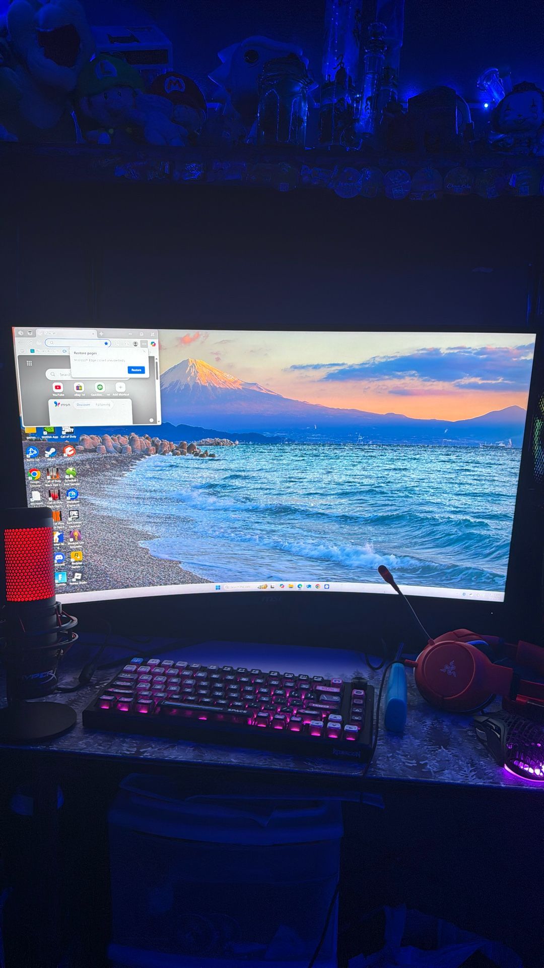 MSI 31.5" Curved FHD (1920x1080)