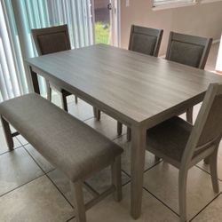 Dining Table Set