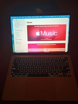 Apple MacBook Laptop