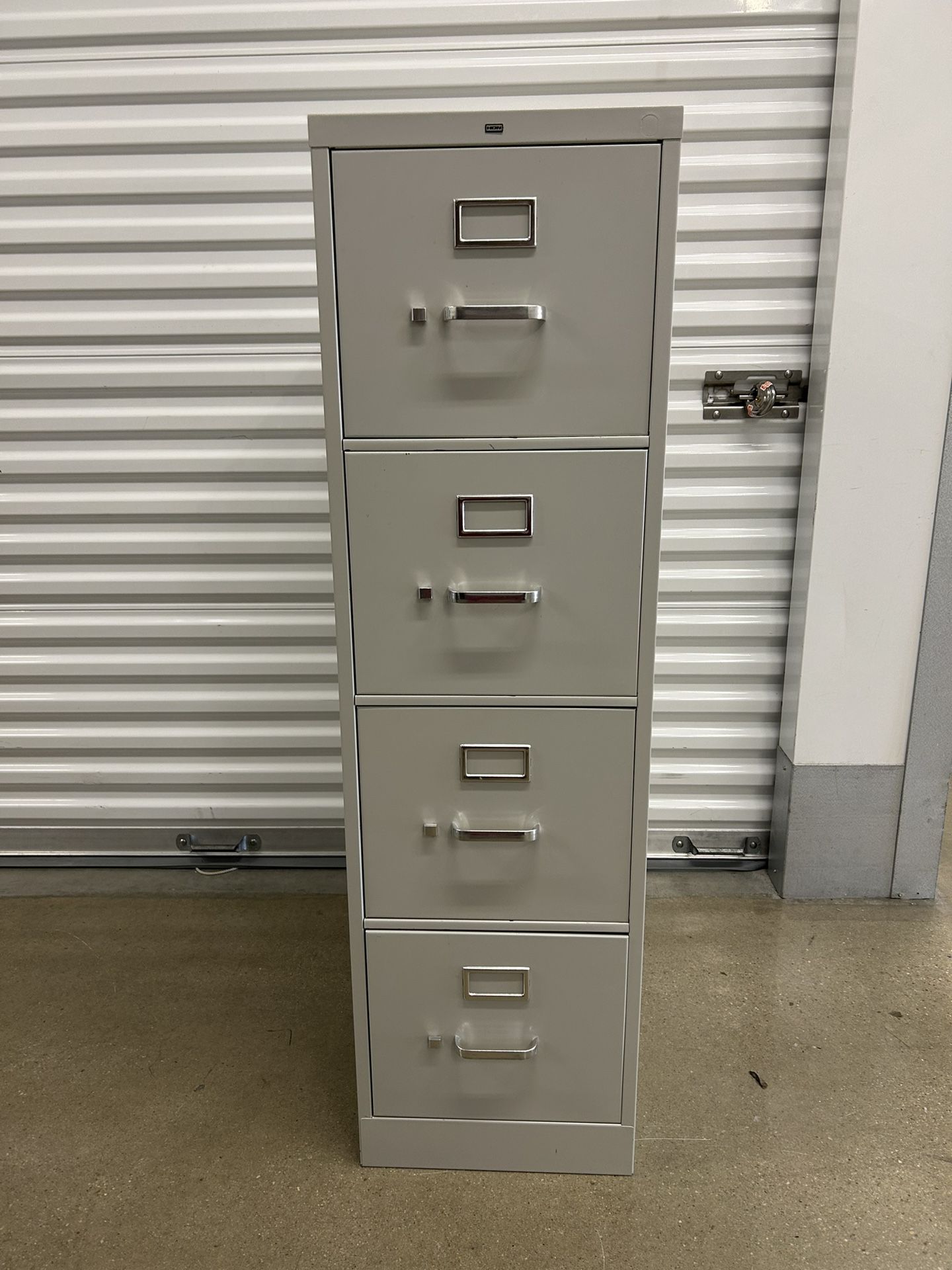 File Cabinet 🗄️ No Key 🔑