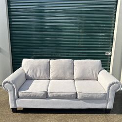 Pending Light Gray Couch FREE DELIVERY 🚚 
