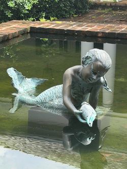 Bronze Mermaid, Waterfall