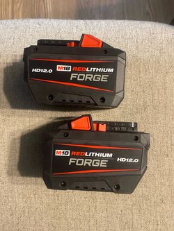 Baterias Milwaukee 12. Forge Nuevas $160 each