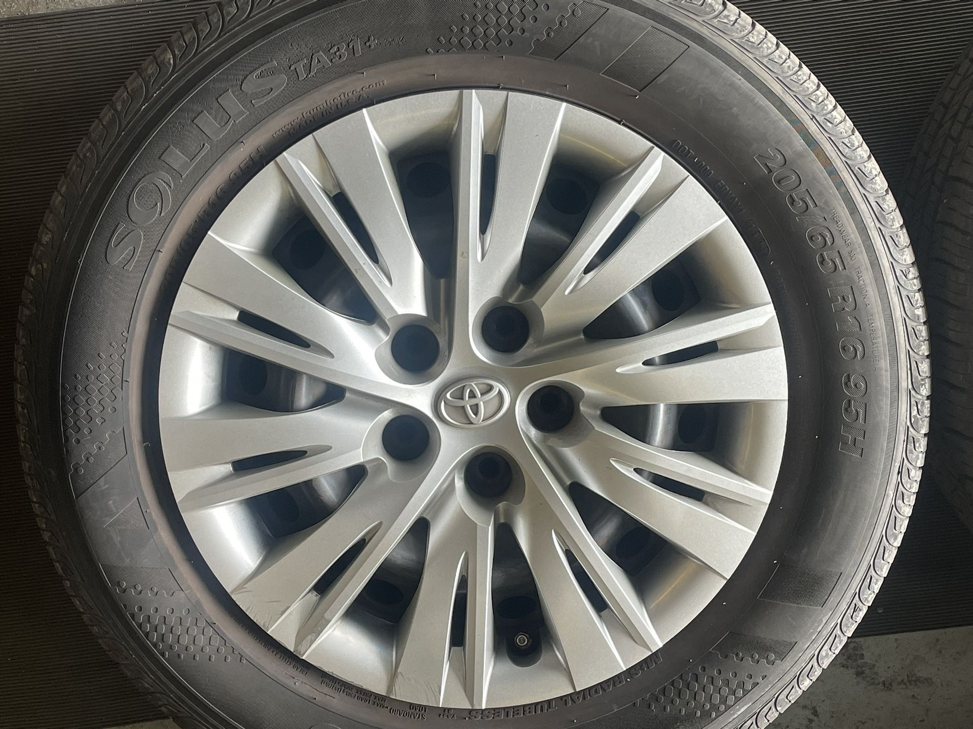 Tires For 2013 Toyota Camry