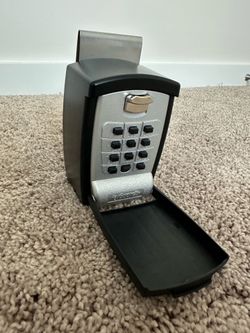 KeyGuard Pro Push-Button Key Lock Box – Excellent Condition